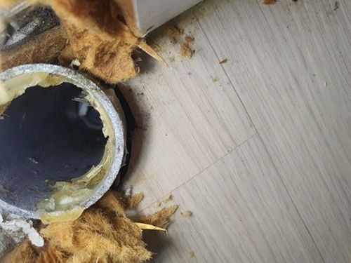 일산서구 하수구막힘 배관 내부 오염과 트랩 상태를 구분하는 점검 장면